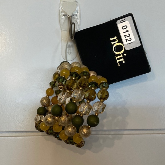 #0122 NWT NOIR BEADED BRACELET SET - Picture 2 of 2